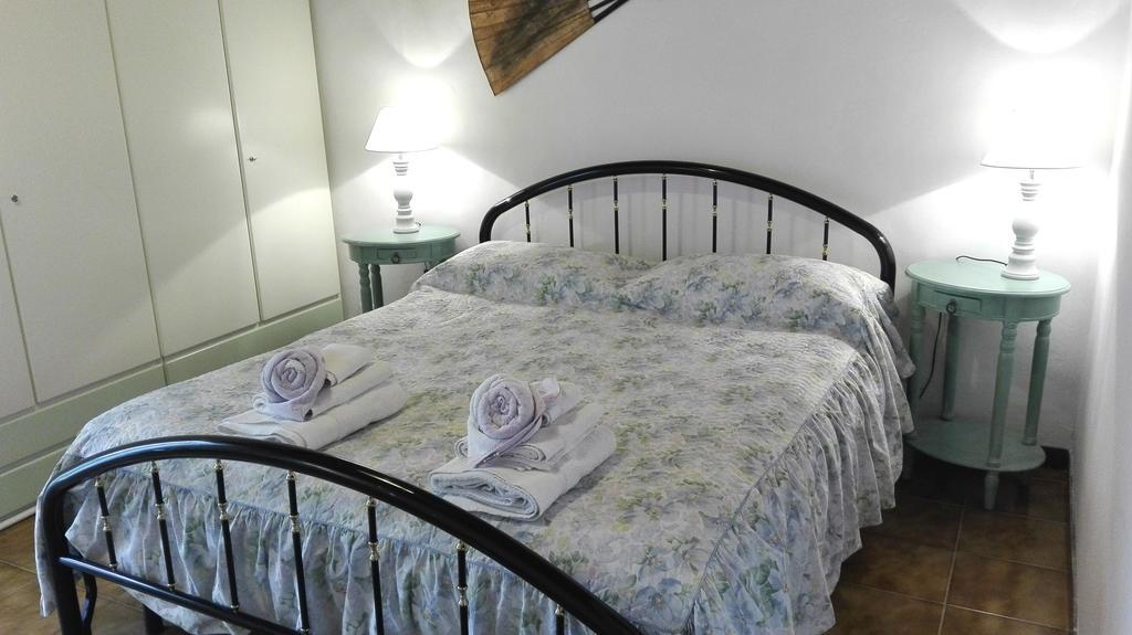 Bed And Breakfast Casale Isorella 산제미니 외부 사진