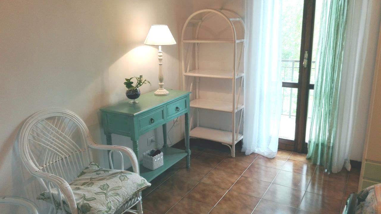 Bed And Breakfast Casale Isorella 산제미니 외부 사진